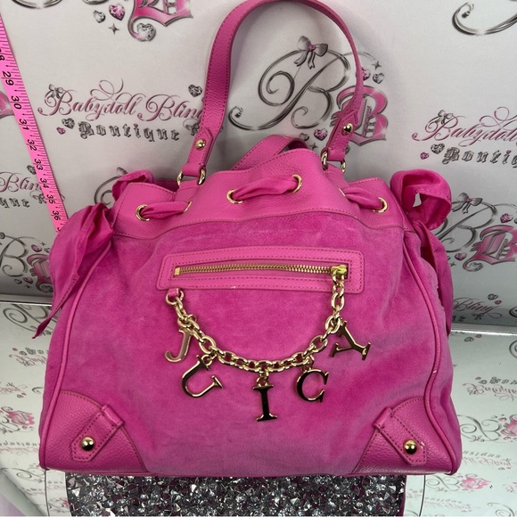 Juicy Couture Handbags - JUICY Couture bag daydreamer brand new chain Pink Suede Drawstring bag purse